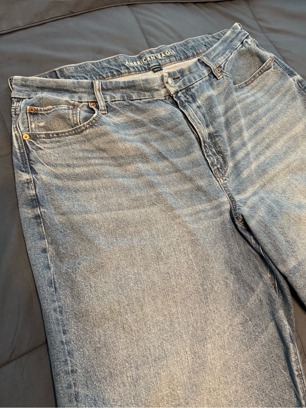 American Eagle AE Curvy Super High-Rise Baggy Straight Jeans